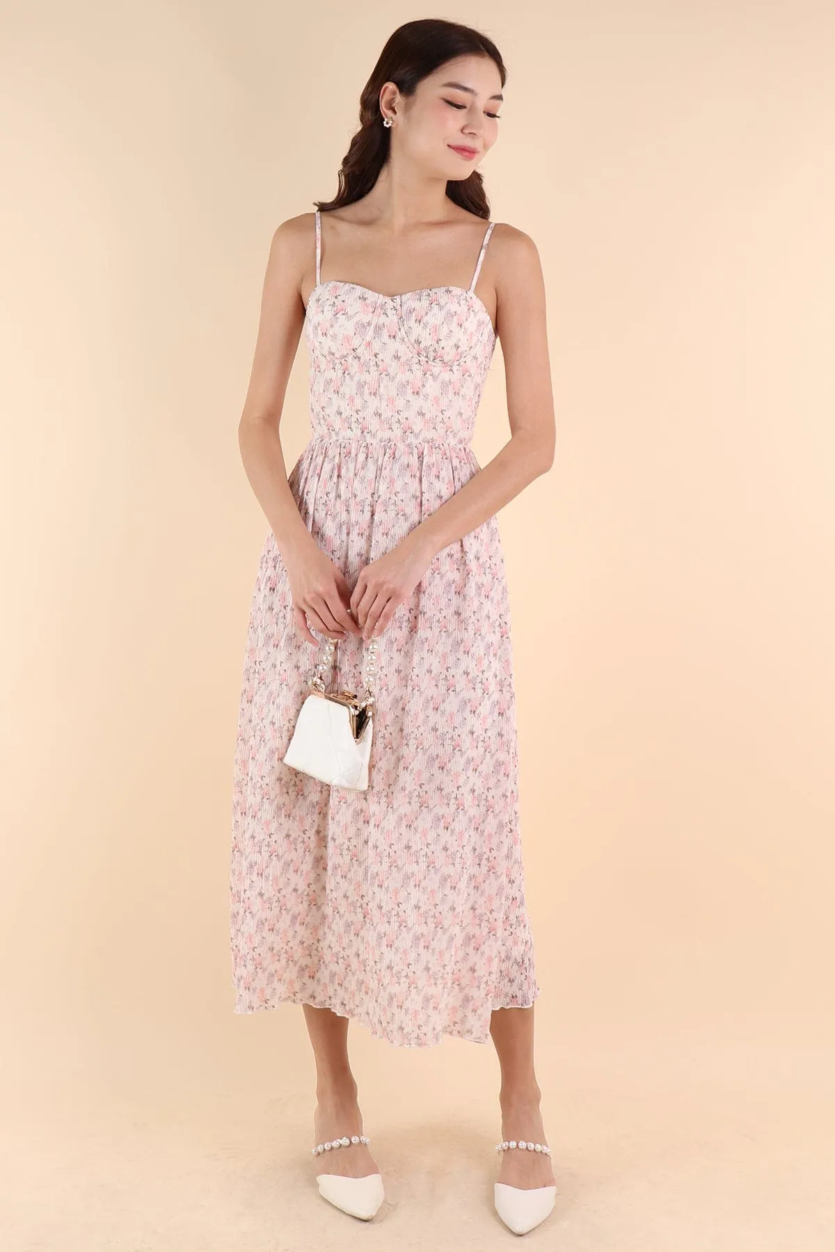 AMARIS PLEATED FLORAL MAXI IN WHITE