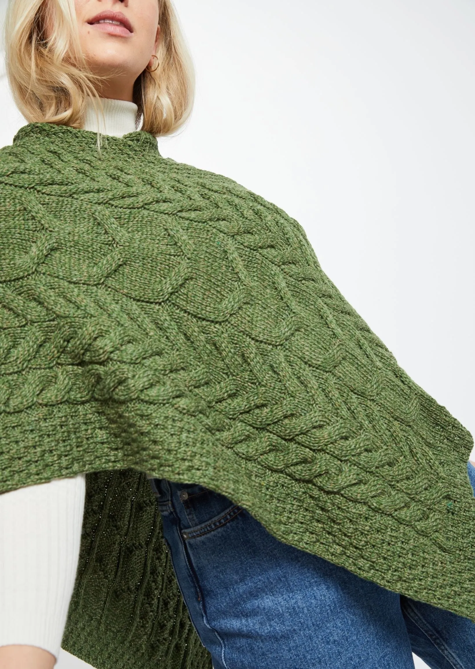 Aran Super Soft Poncho | Green