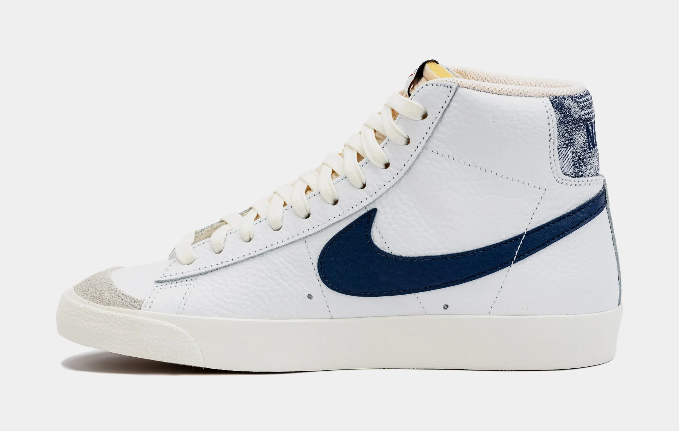 Blazer Mid ’77 Washed Denim Mens Lifestyle Shoes (White/Blue)