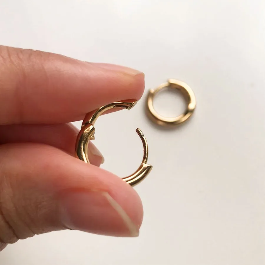 Classic Gold 10mm Huggie Earrings