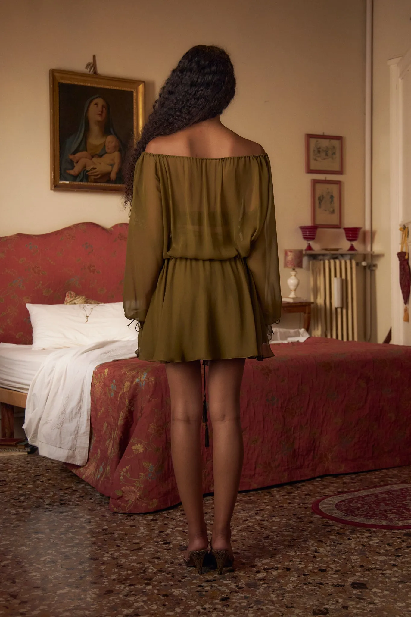 Curtain Dress Olive (Pre-Order)