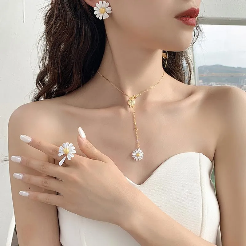 Cute Small Daisy Flower Jewelry