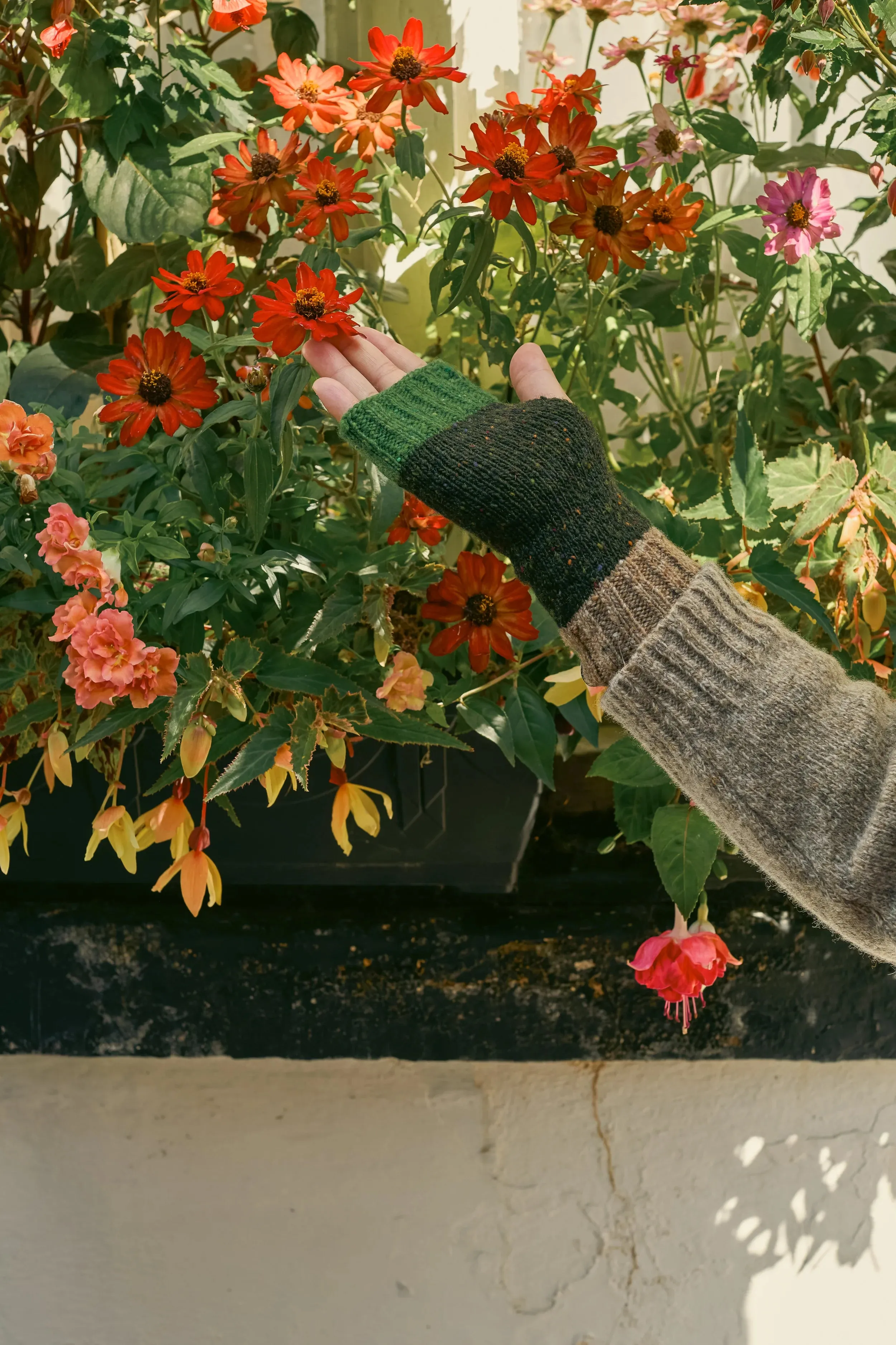 Donegal Wool Wrist Warmers | Deep Speckle Green