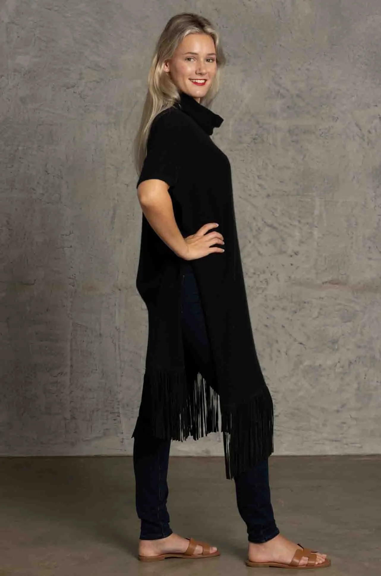 Frugone 1885 - Cashmere Poncho