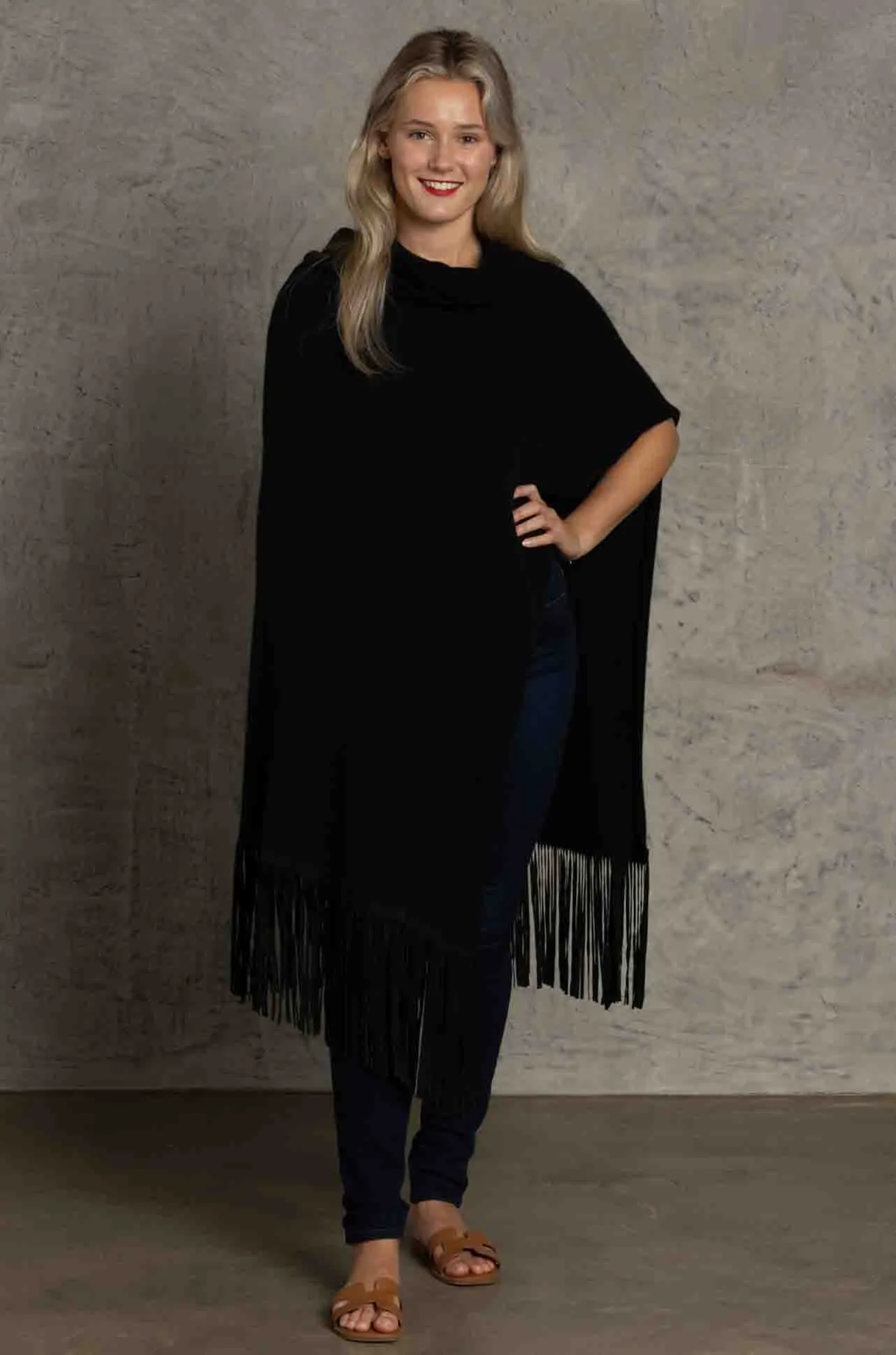 Frugone 1885 - Cashmere Poncho