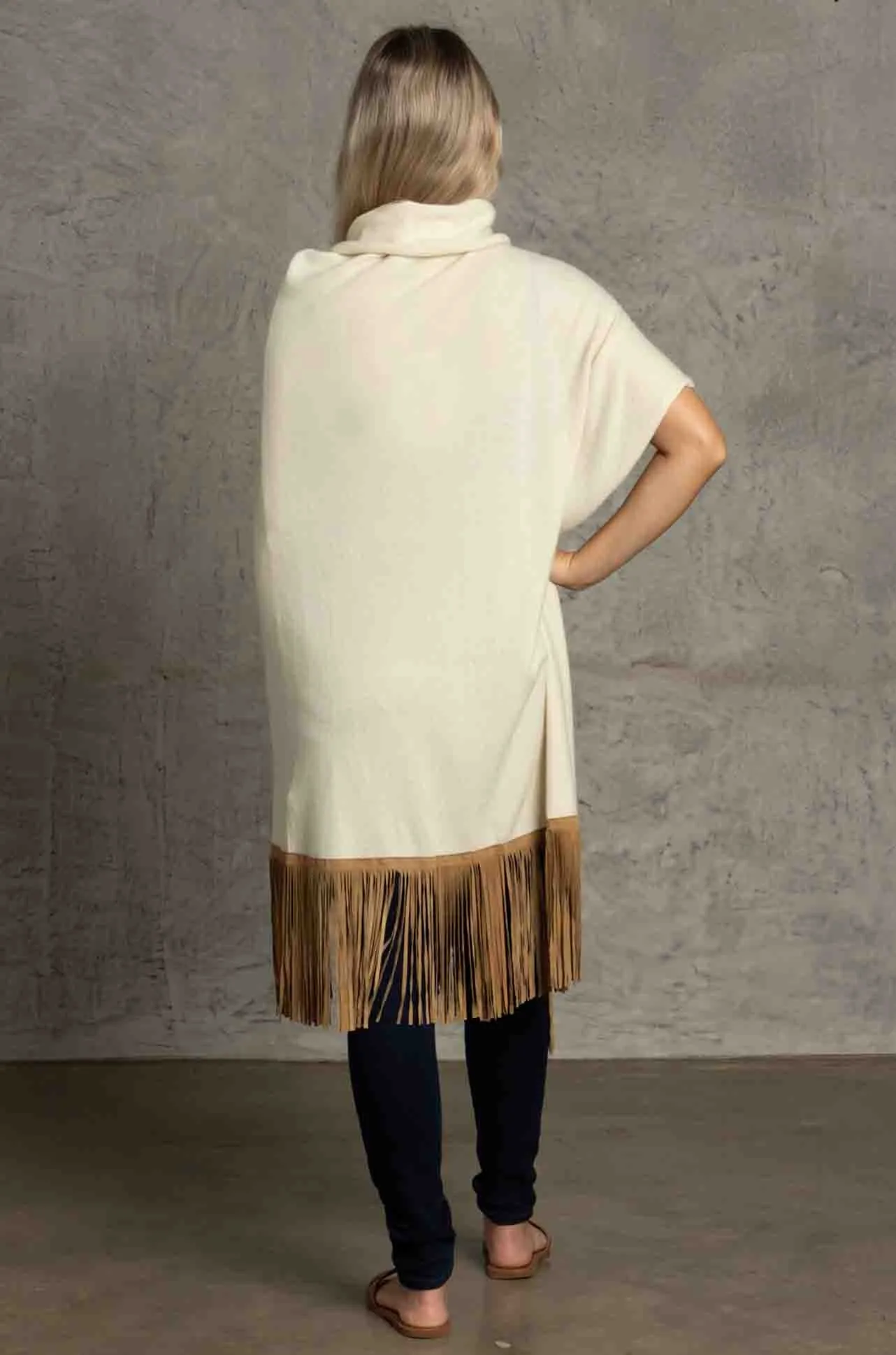 Frugone 1885 - Cashmere Poncho