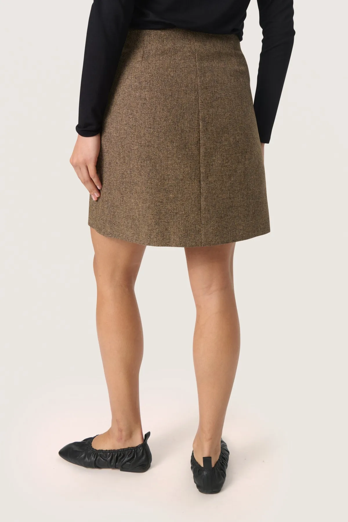 Khaia Skirt