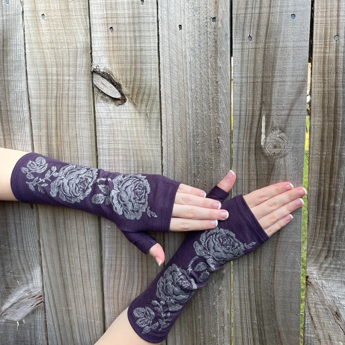 Merino Wool Gloves - Purple and Silver Rose