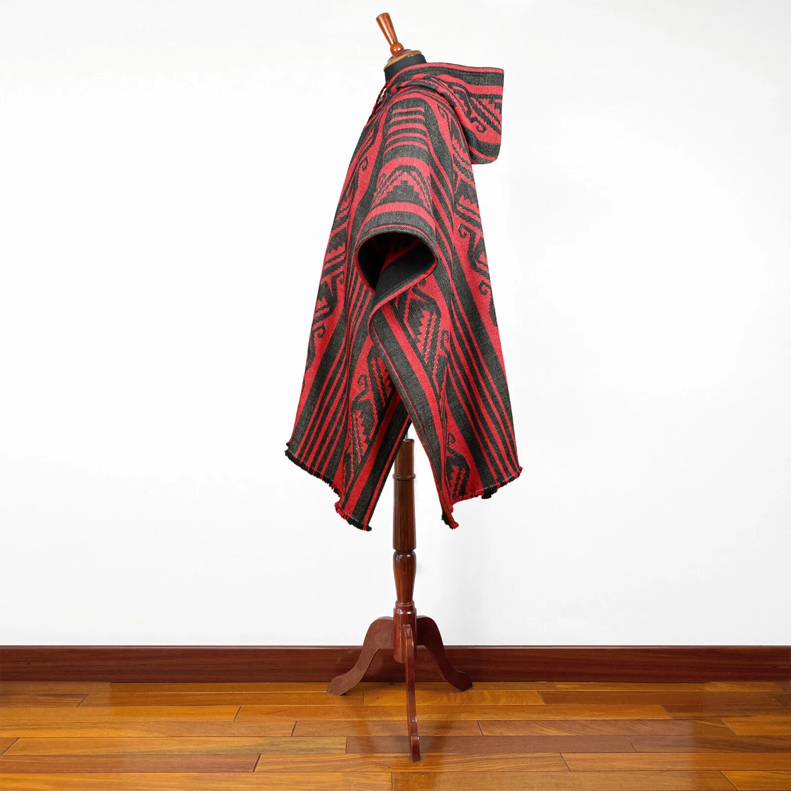 Pasochoa - Llama Wool Unisex South American Handwoven Thick Hooded Poncho - Andean pattern - black-red colours