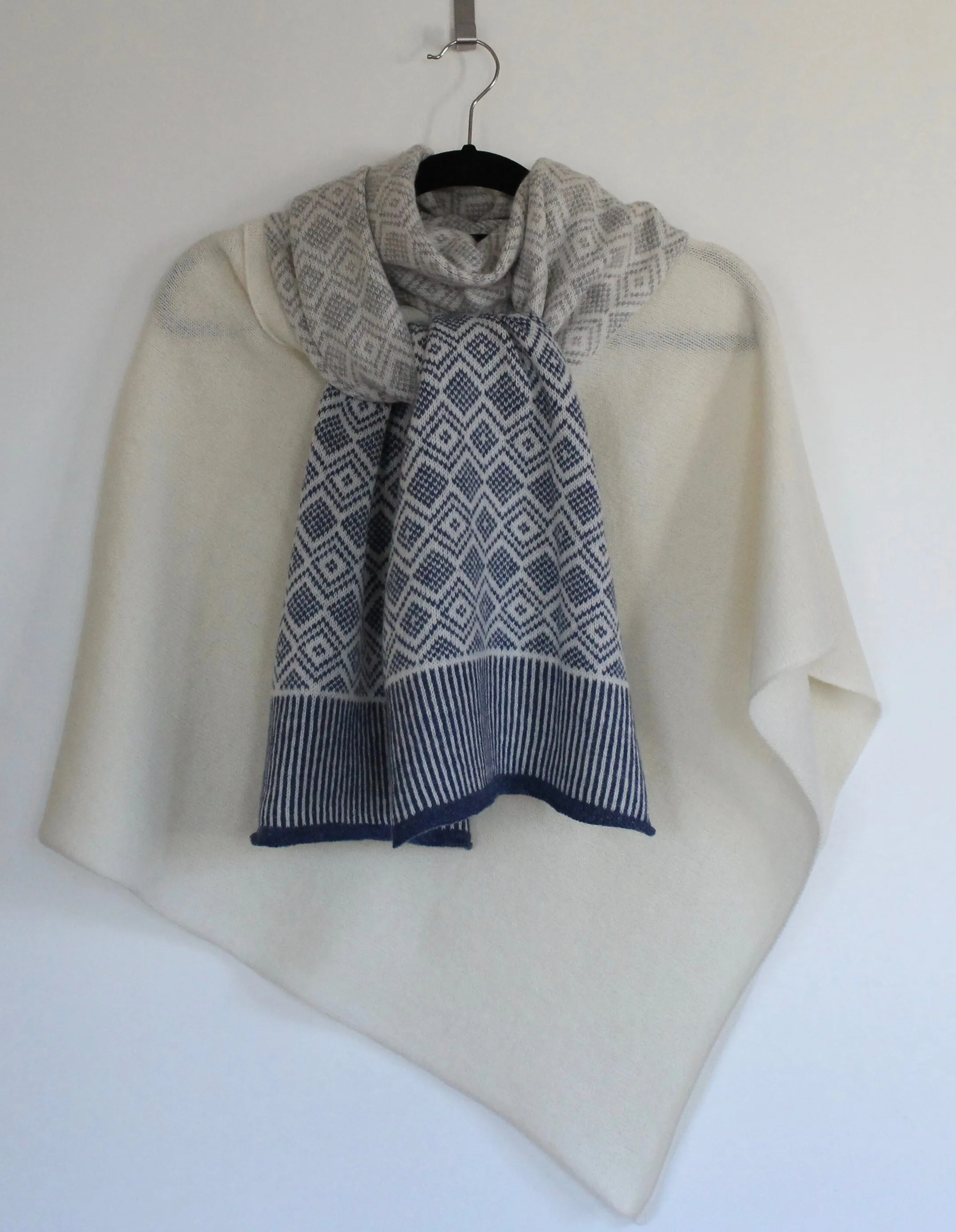 Poncho Soft Merino Lambswool Cream White