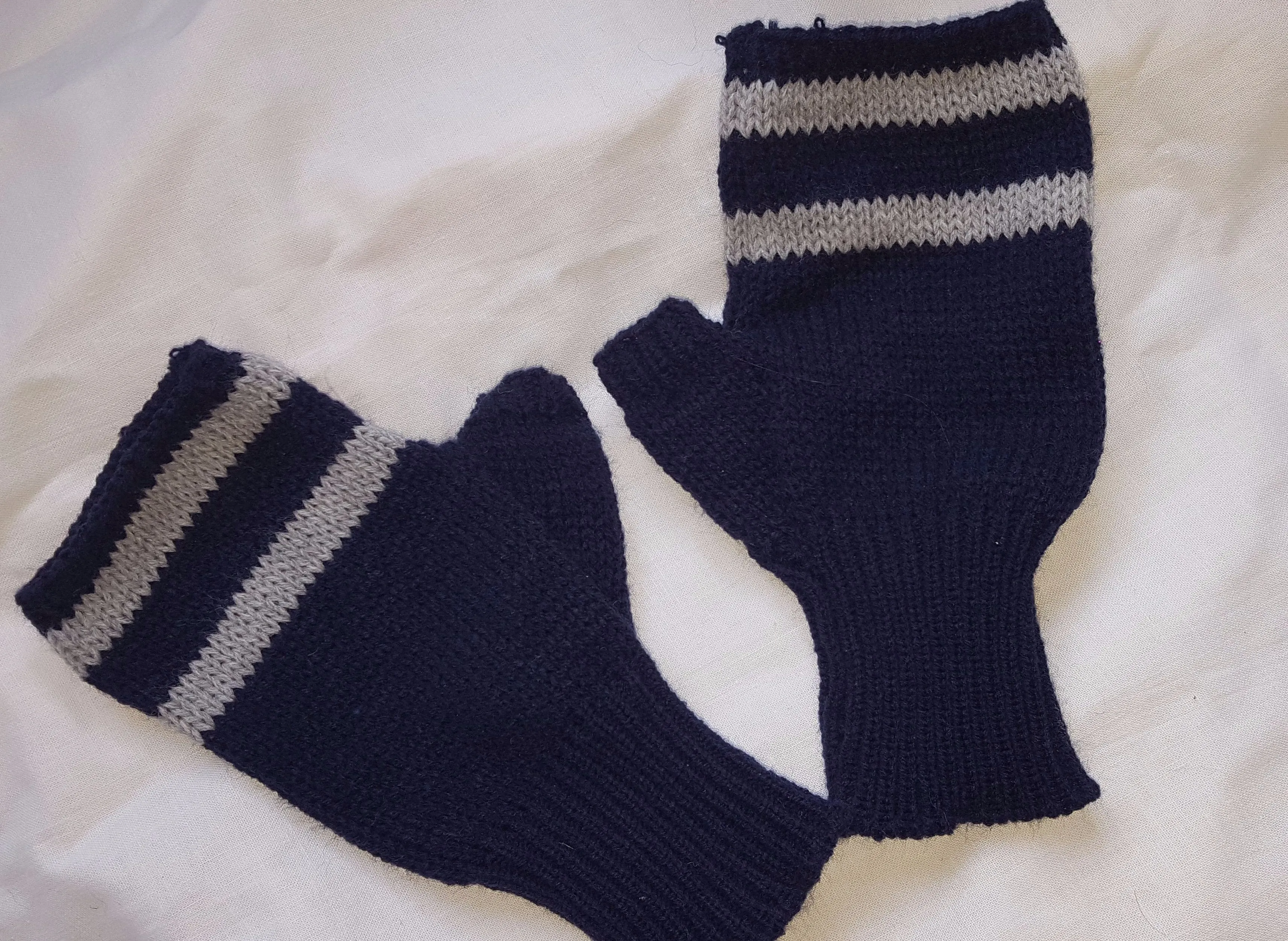 Ravenclaw fingerless gloves, arm warmers, Hogwarts, Harry Potter inspired,