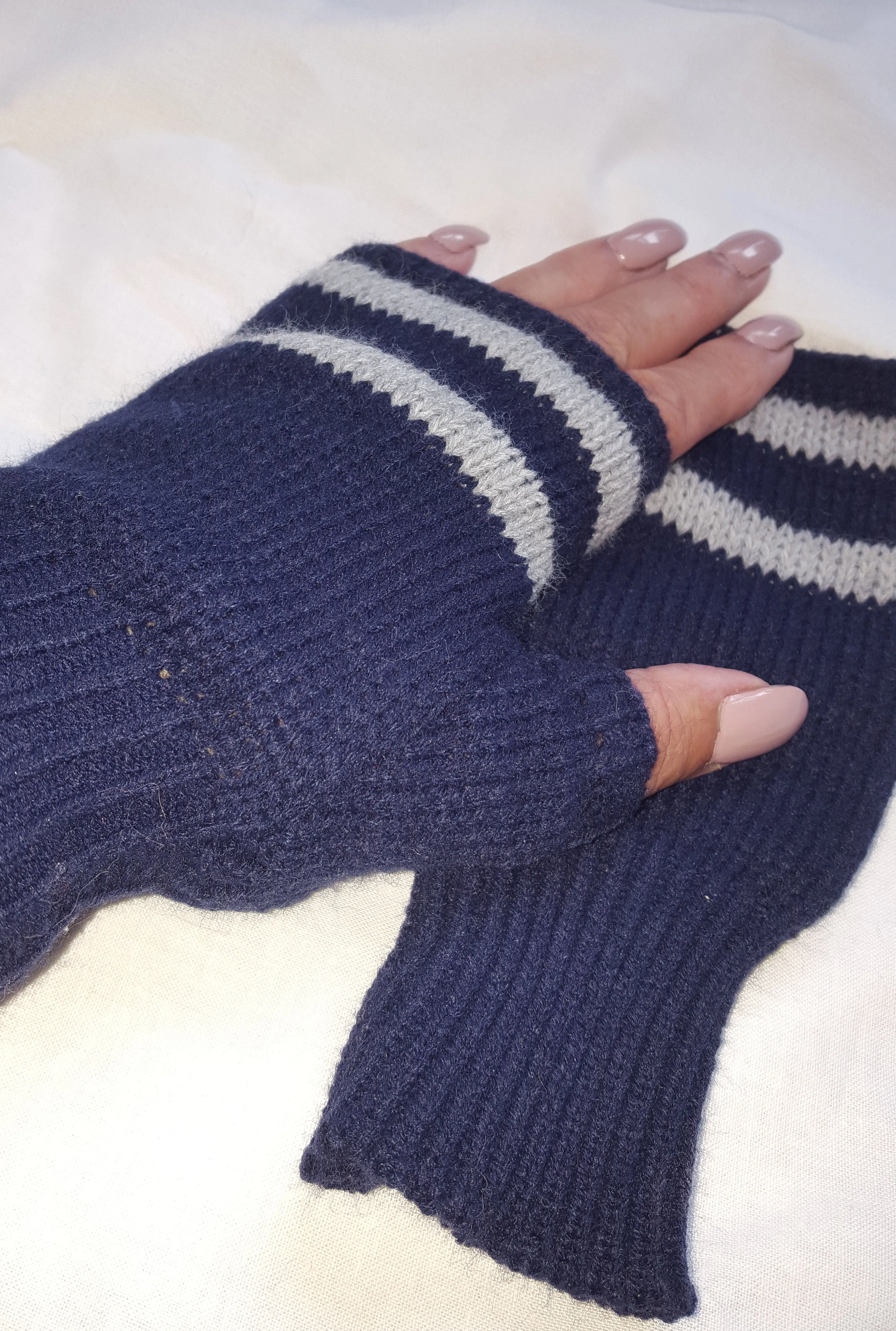 Ravenclaw fingerless gloves, arm warmers, Hogwarts, Harry Potter inspired,