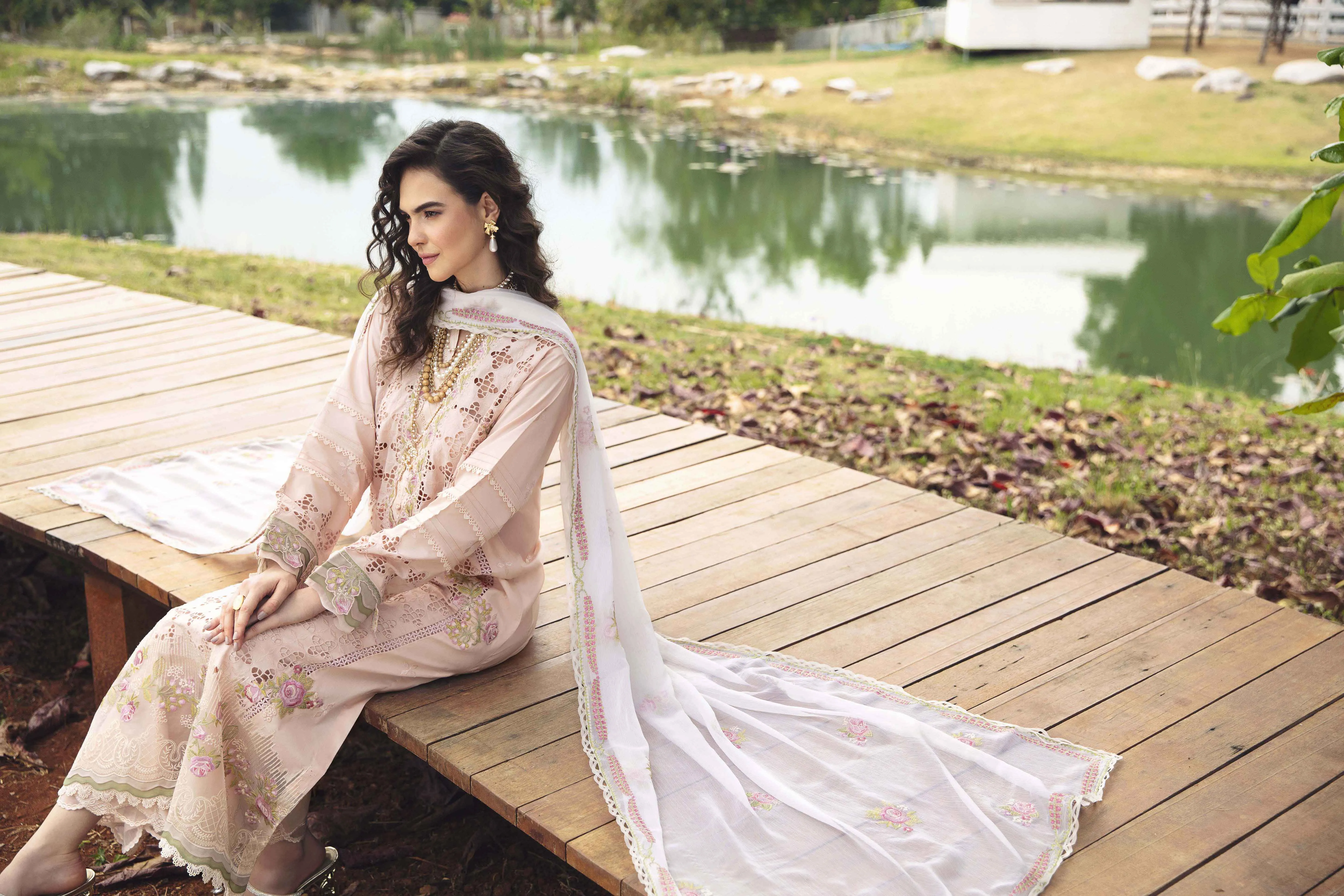 Sable Vogue Luxury Lawn Collection 2024 – ASMARA