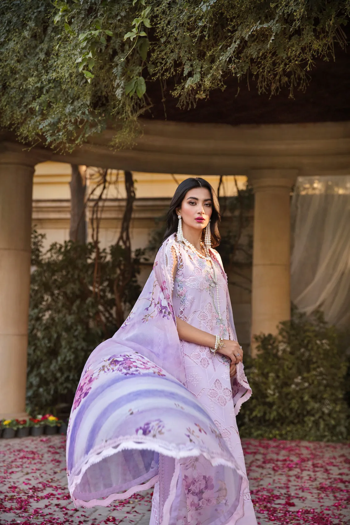 Sable Vogue Luxury Lawn Collection – IRIS