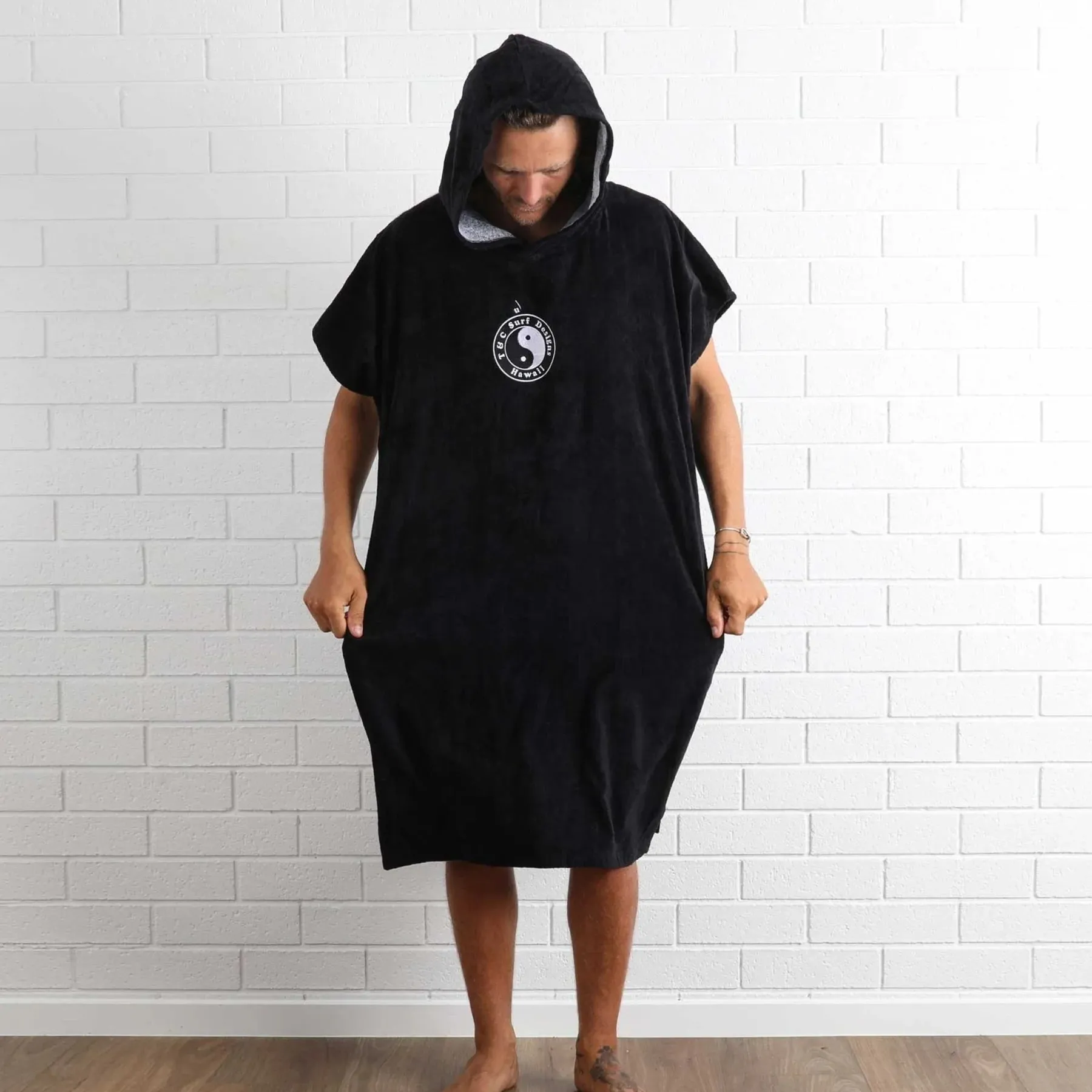 Town & Country Yin Yang Hooded Towel