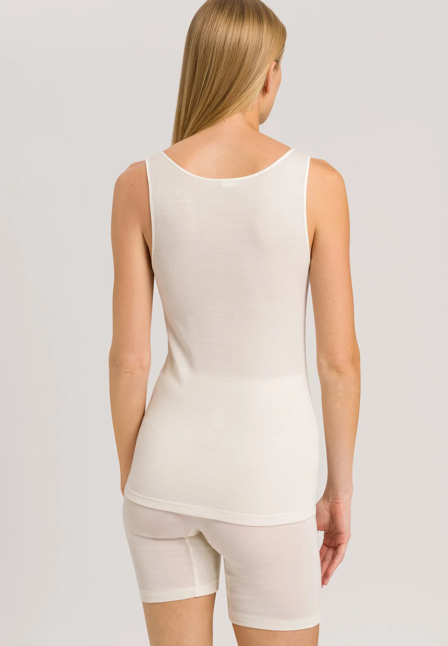 Woolen Silk W Wool And Silk V-Neck Tank Top | Cygne 71416-795